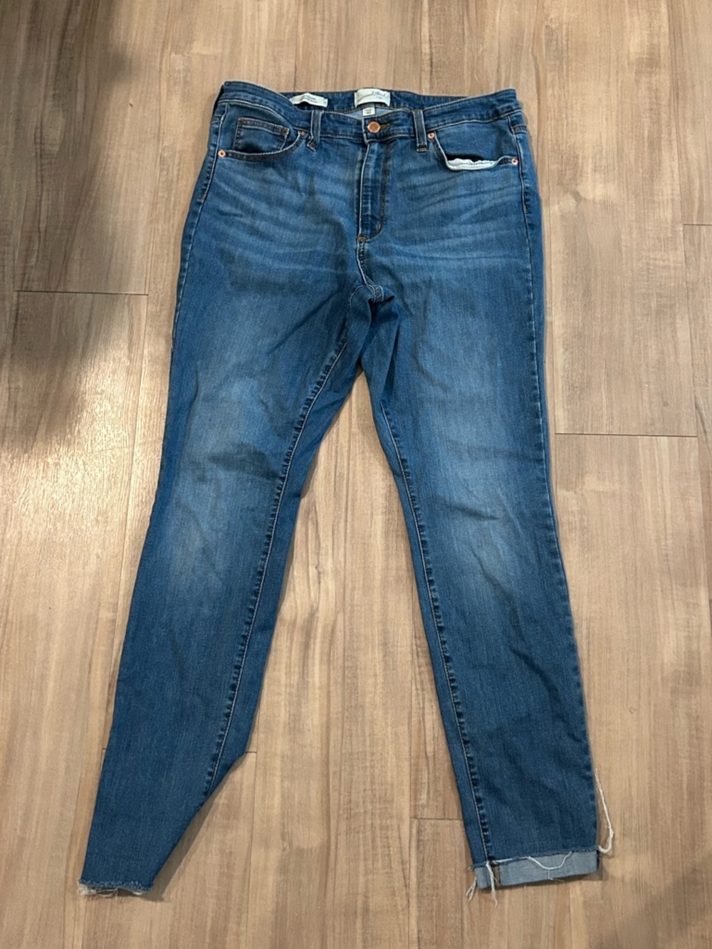 Universal Thread Slim Skinny Jeans in Blue Wash